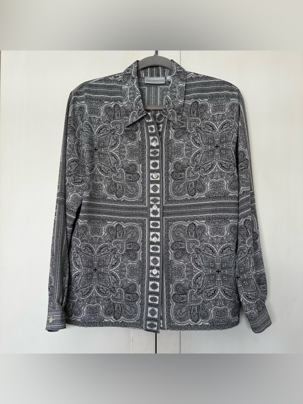 Liz Claiborne Patterned Button Down Long Sleeve Blouse Black White Size 8